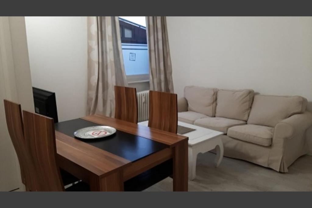 41 Citynah, Bad Extern, Einfache Ausstattung Apartment *